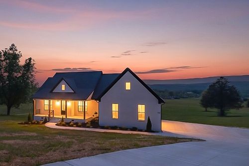 199 Cojohodo Ct, Mcminnville, TN, 37110-2777 | Card Image