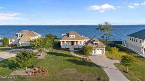 3009 Maritime Dr, Oriental, NC, 28571-9497 | Card Image