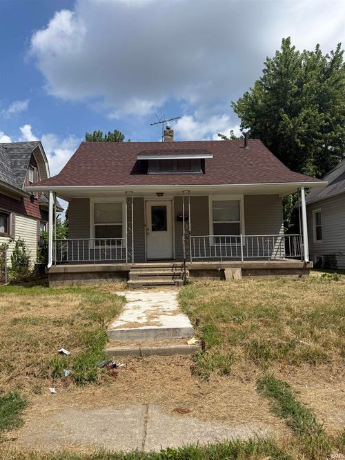 1127 E Fox St, South Bend, IN, 46613-3111 | Card Image