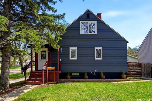 2803 Mctavish St, Regina, SK, S4S2C3 | Card Image