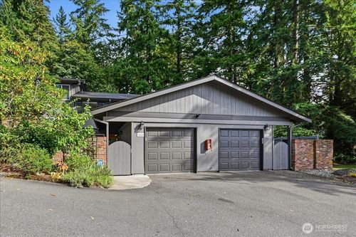 1604 Aberdeen Ct Se, Renton, WA, 98055-3731 | Card Image