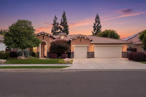 3063 Everglade Ave, Clovis, CA, 93619-9585 | Card Image