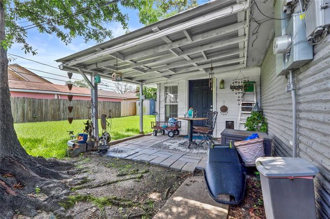 COVERED PATIO | Image 22