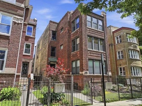 garden-7733 N Marshfield Avenue, Chicago, IL, 60626 | Card Image