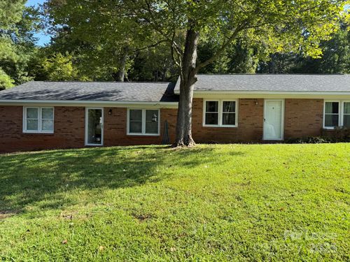 99-5597 Wrenn Dr, Denver, NC, 28037-8776 | Card Image