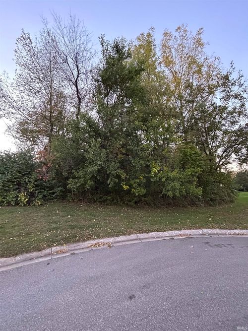 4 Eagle Pt, Elkhart, IN, 46517 | Card Image