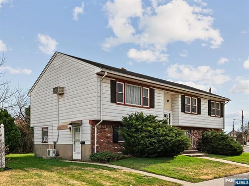 33 Beech Street, Little Ferry, NJ, 07643 | Card Image