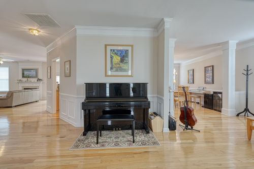 202 Branchester Ct, Greenville, SC, 29607-6094 | Card Image