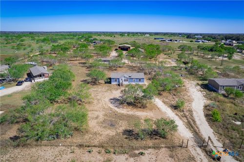 1007 County Road 773, Devine, TX, 78016-4841 | Card Image
