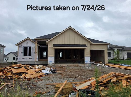 11251 S Gleason Rd, Olathe, KS, 66061-2256 | Card Image