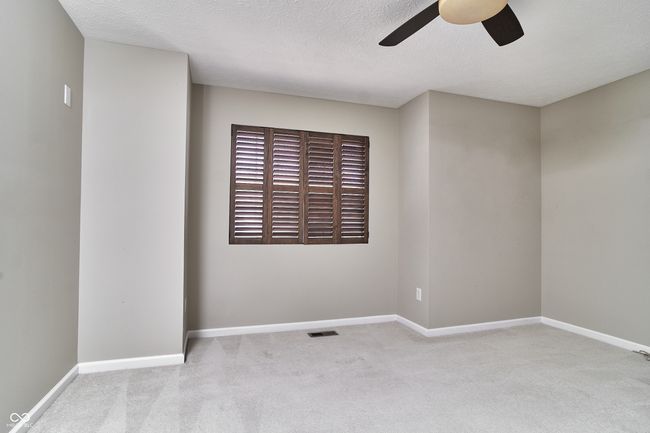 13499 Molique Blvd, Townhouse with 2 bedrooms, 3 bathrooms and null parking in Fishers IN | Image 33