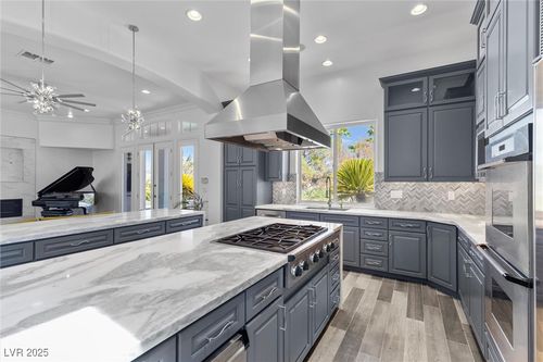 11 Caminito Amore, Henderson, NV, 89011-2407 | Card Image