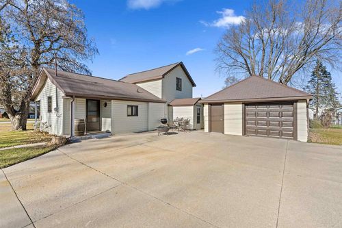 330 Mill Street, MANAWA, WI, 54949 | Card Image