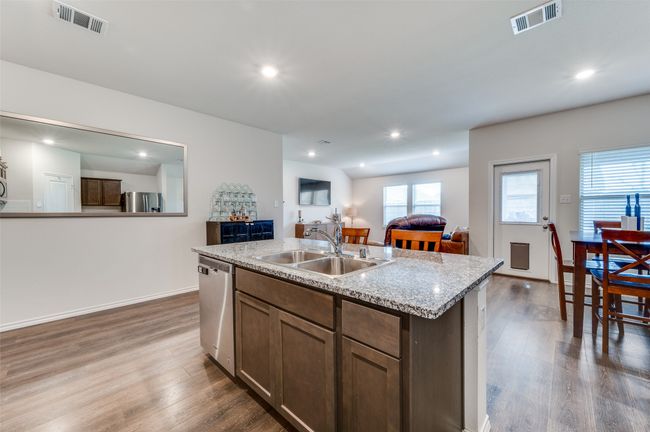 6109 Ballenger Rd, House other with 4 bedrooms, 2 bathrooms and null parking in Aubrey TX | Image 10