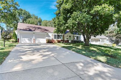 7590 High Drive, House other with 3 bedrooms, 2 bathrooms and null parking in Prairie Village KS | Image 3