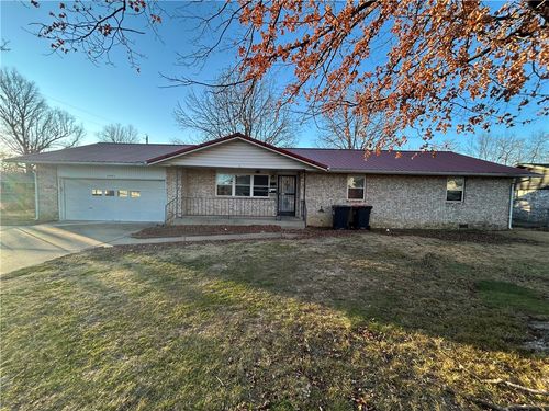 2001 Westwood Ave, Springdale, AR, 72762-4050 | Card Image