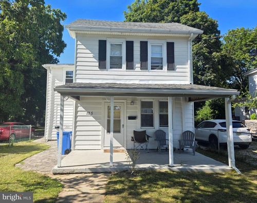 125 W Clayton Ave, Clayton, NJ, 08312-1815 | Card Image