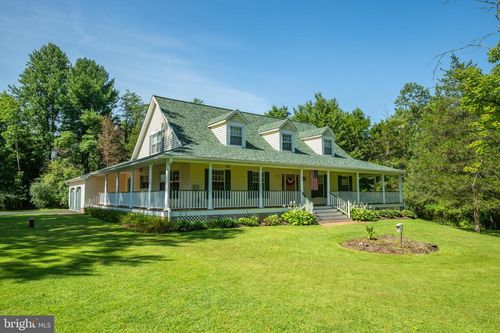1147 Barnbridge Dr, Schwenksville, PA, 19473-1977 | Card Image
