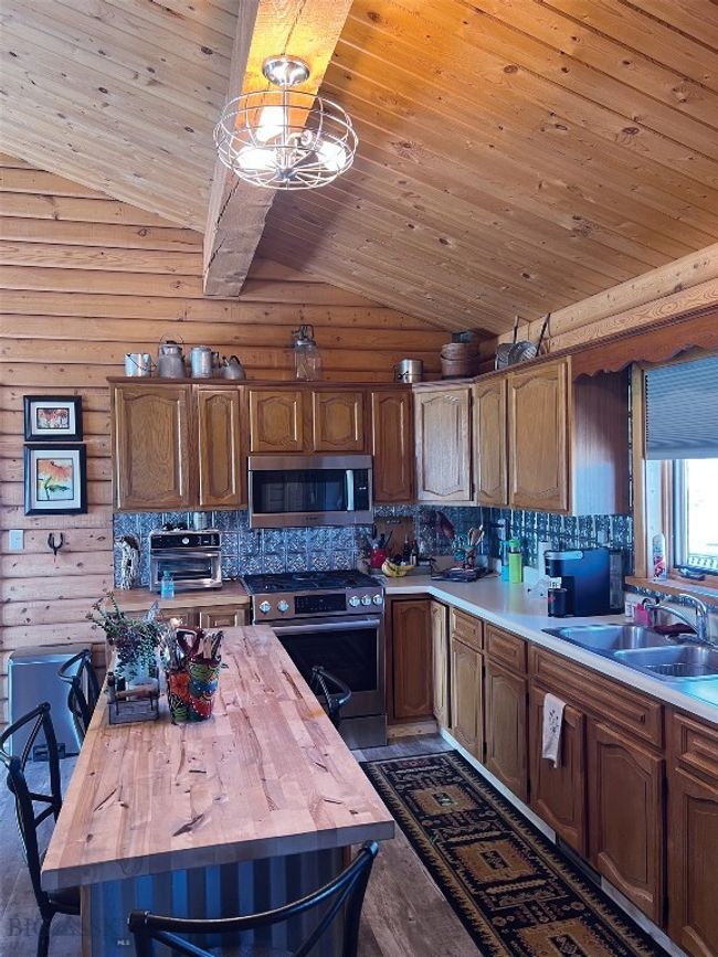 143 Aurora Ln, House other with 2 bedrooms, 1 bathrooms and null parking in Dillon MT | Image 12
