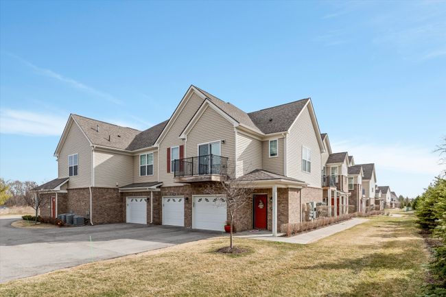 9788 Ridge Run St, Condo with 2 bedrooms, 2 bathrooms and null parking in Howell MI | Image 25