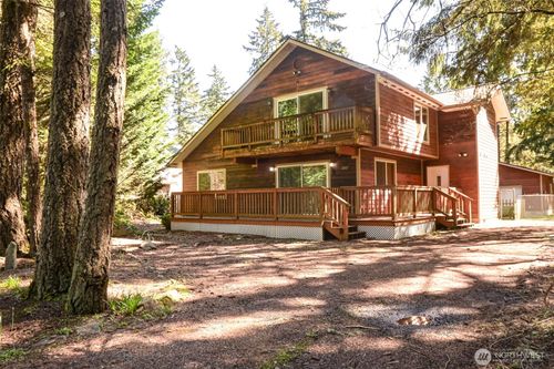 11117 Minterwood Dr Nw, Gig Harbor, WA, 98329-5529 | Card Image
