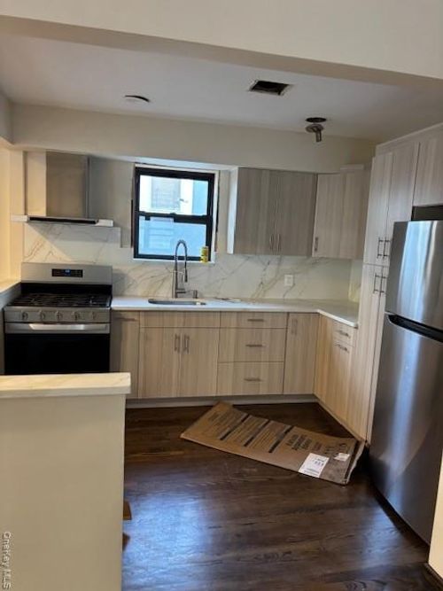 10428 94th Ave, Ozone Park, NY, 11416-1832 | Card Image