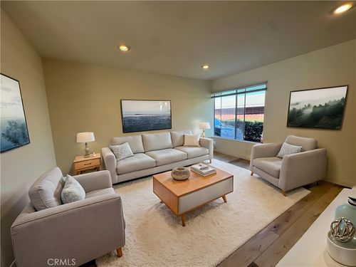 7892 Newman Ave, Huntington Beach, CA, 92647 | Card Image