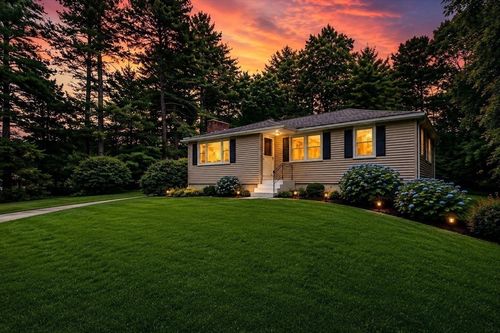 4 Cross St, Foxboro, MA, 02035-1301 | Card Image
