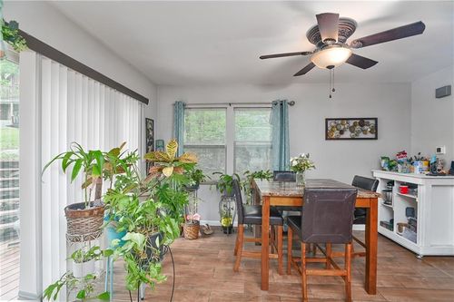 13341 Metropolitan Ave, Bonner Springs, KS, 66012-9352 | Card Image