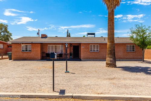 4010 E 4th St, Tucson, AZ, 85711-1936 | Card Image