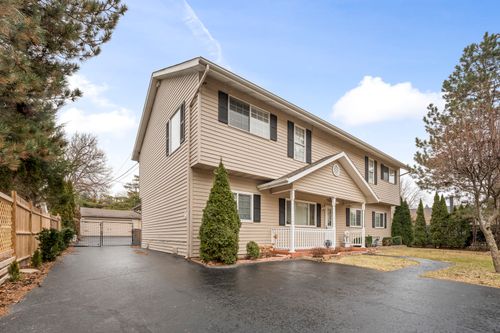 2819 Sun Valley Dr, Cary, IL, 60013-1258 | Card Image