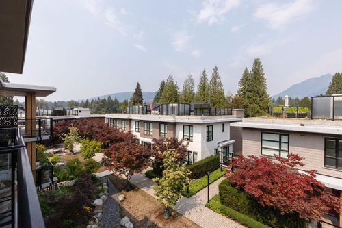 402-3220 Connaught Cres, North Vancouver, BC, V7R0A5 | Card Image