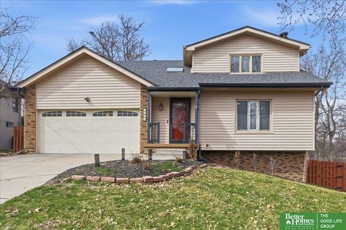9024 Washington St, Omaha, NE, 68127-4015 | Card Image
