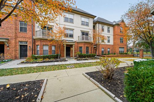 46 Victorian Gate Way, Columbus, OH, 43215-1680 | Card Image