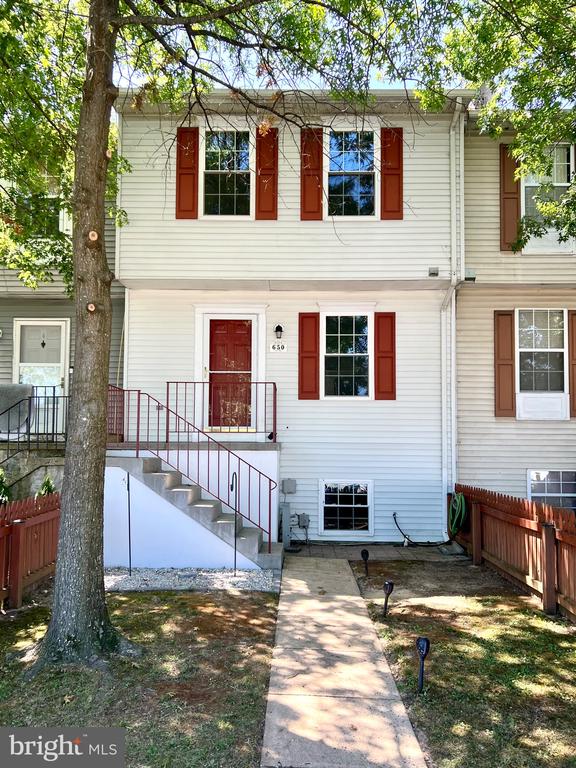 Kittendale Cir, Middle River, MD 21220