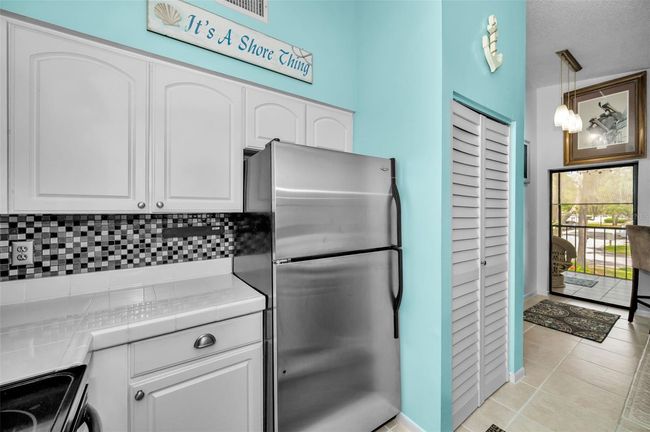 APT-200J - 300 S Florida Ave, Condo with 2 bedrooms, 2 bathrooms and null parking in TARPON SPRINGS FL | Image 21