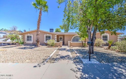 2041 E Des Moines St, Mesa, AZ, 85213-6724 | Card Image