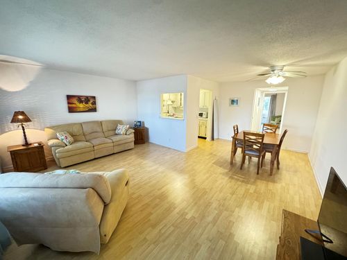 c-75 Camden C, West Palm Beach, FL, 33417-2012 | Card Image