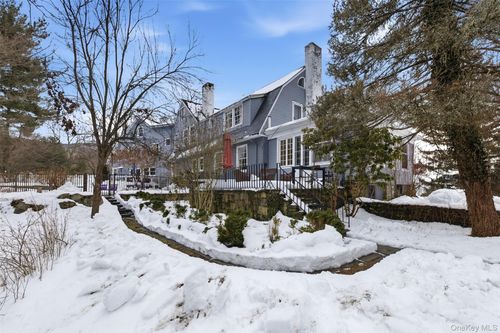 5 Trinity Pl, Cornwall, NY, 12518-7103 | Card Image