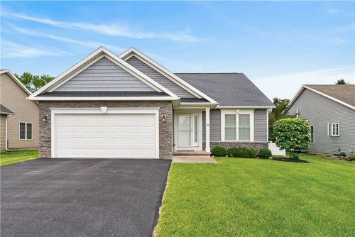 22 Mccormick Ln, Brockport, NY, 14420-1561 | Card Image