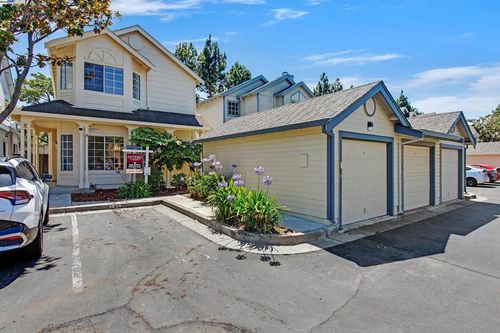 6477 Potrero Dr, Newark, CA, 94560-5628 | Card Image