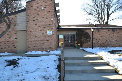 8747 N 72nd St, Milwaukee, WI, 53223-2733 | Card Image