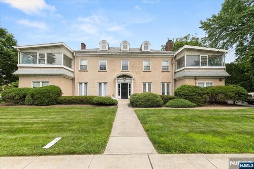 61 Glenwood Rd, Englewood, NJ, 07631-1909 | Card Image