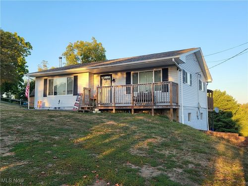 69895 Woods Rd, Bridgeport, OH, 43912-8730 | Card Image