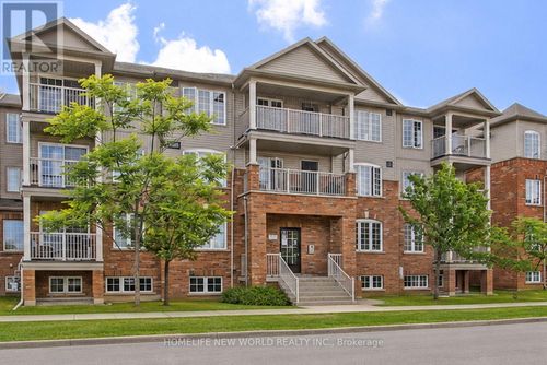 3-133 Isaac Devins Blvd, Toronto, ON, M9M0C4 | Card Image