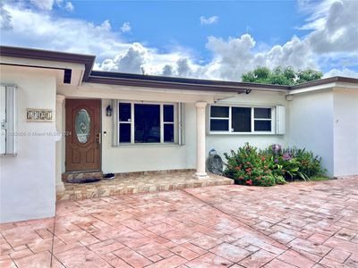 1821 Sw 63rd Ct, House other with 3 bedrooms, 2 bathrooms and null parking in West Miami FL | Image 2