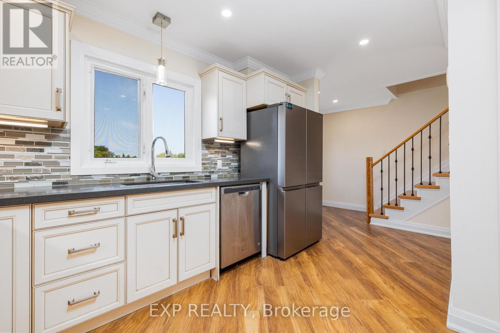 Residential in Georgina (Keswick South) 5