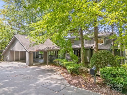 18 Wild Ivy Run, Hendersonville, NC, 28739-7505 | Card Image