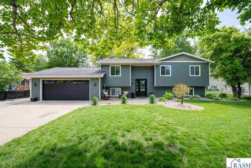 1603 Nottingham Dr, North Mankato, MN, 56003-2815 | Card Image