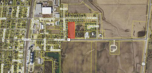 320 E Taylor Street, Grant Park, IL, 60940 | Card Image